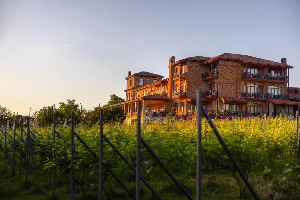 Schuchmann Wines Chateau+დამკვეთის ნიმუში — კომპანიის სახელი